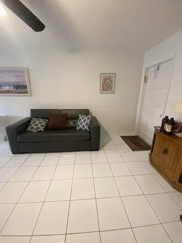 68 Stratford E West Palm Beach FL 33417