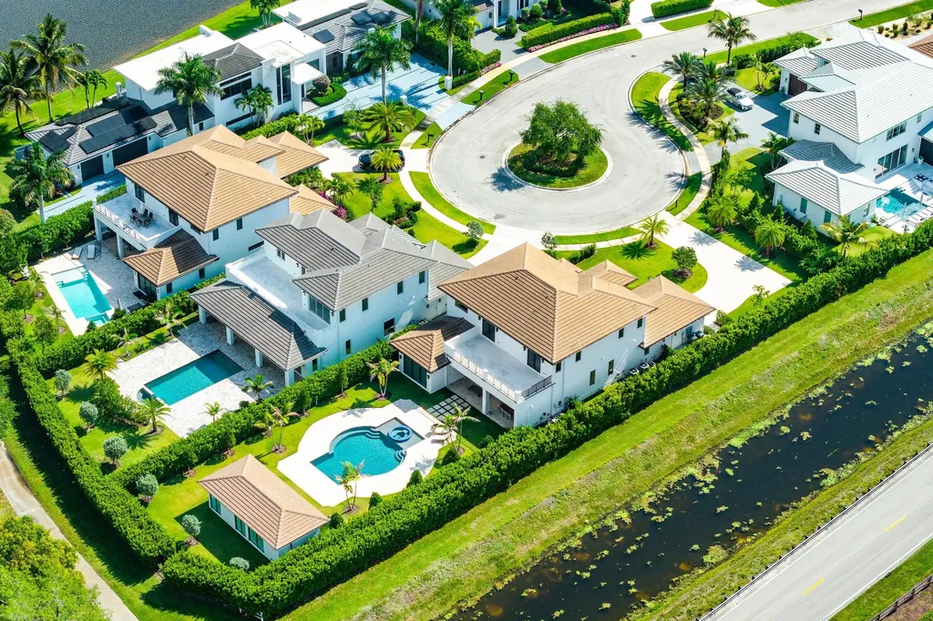 3192 Blue Cypress Lane Wellington FL 33414