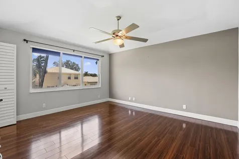 6878 NW 33rd Street Margate FL 33063