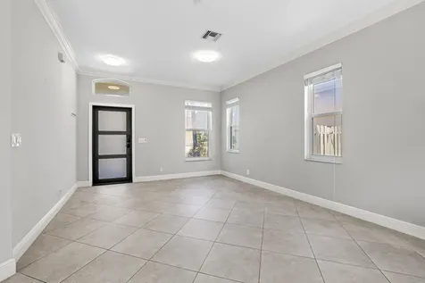 6878 NW 33rd Street Margate FL 33063