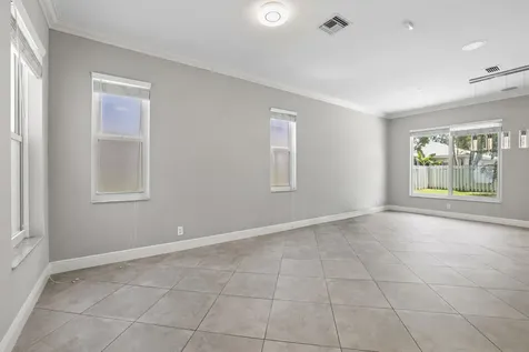 6878 NW 33rd Street Margate FL 33063