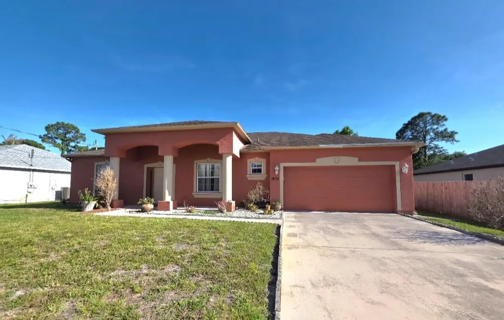 1852 SW Janette Avenue Port St Lucie FL 34953