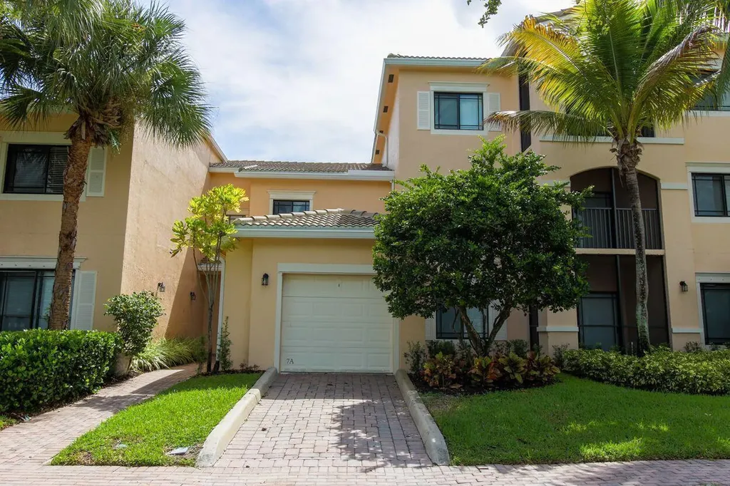 2807 Veronia Drive Palm Beach Gardens FL 33410