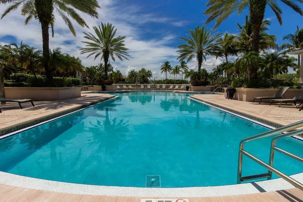 2807 Veronia Drive Palm Beach Gardens FL 33410