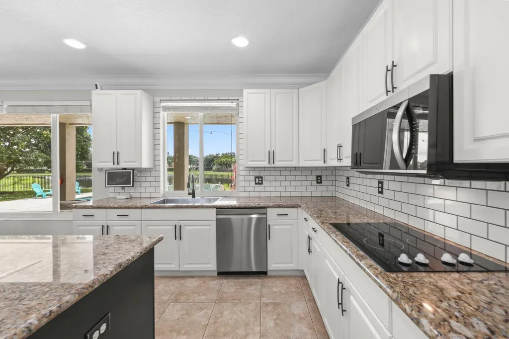8578 Trailwinds Court Boynton Beach FL 33473