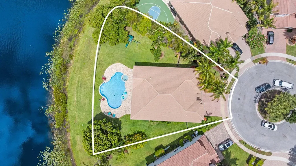 8578 Trailwinds Court Boynton Beach FL 33473