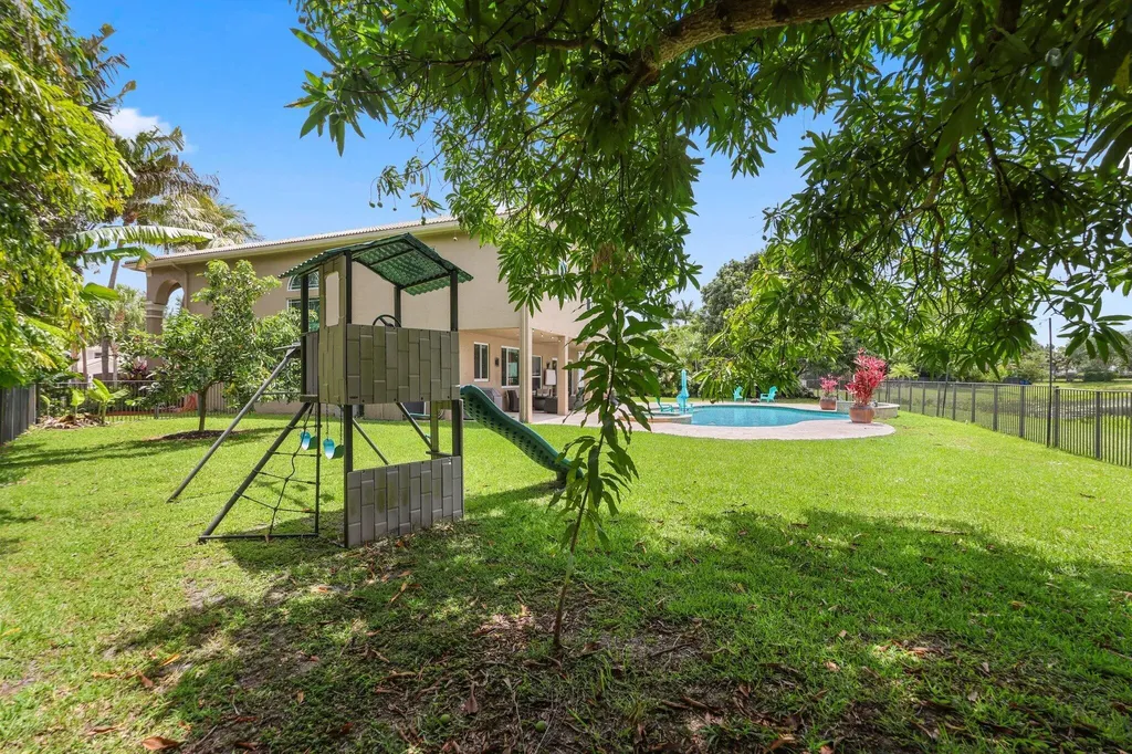 8578 Trailwinds Court Boynton Beach FL 33473