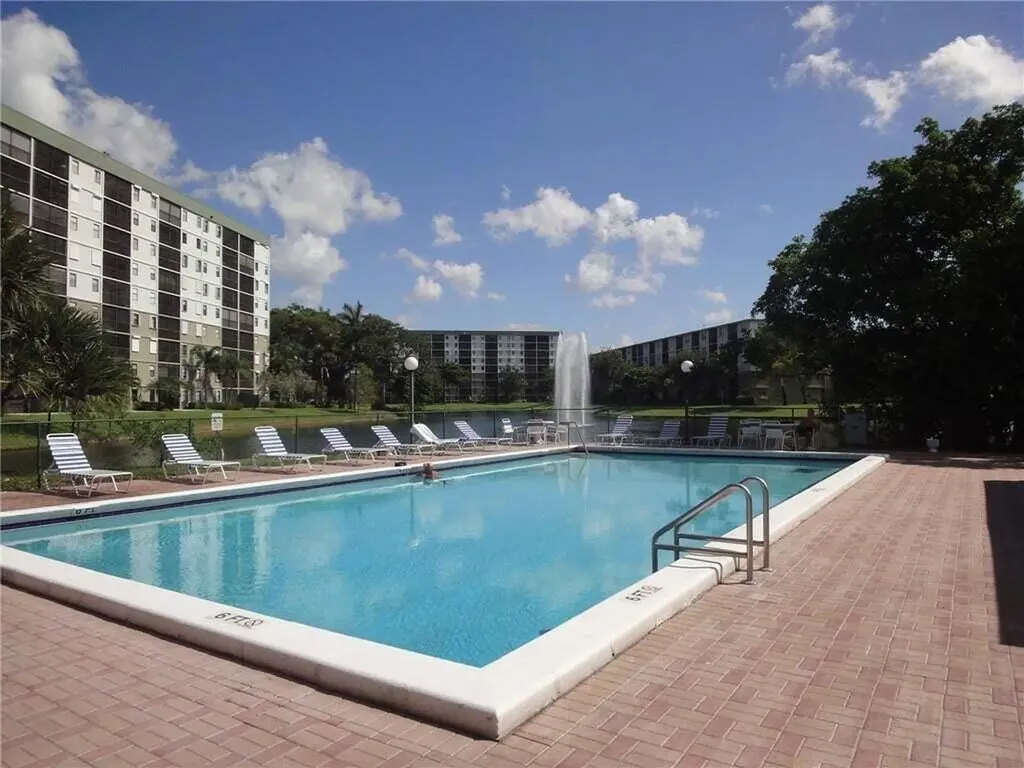 2213 Cypress Island Drive Pompano Beach FL 33069