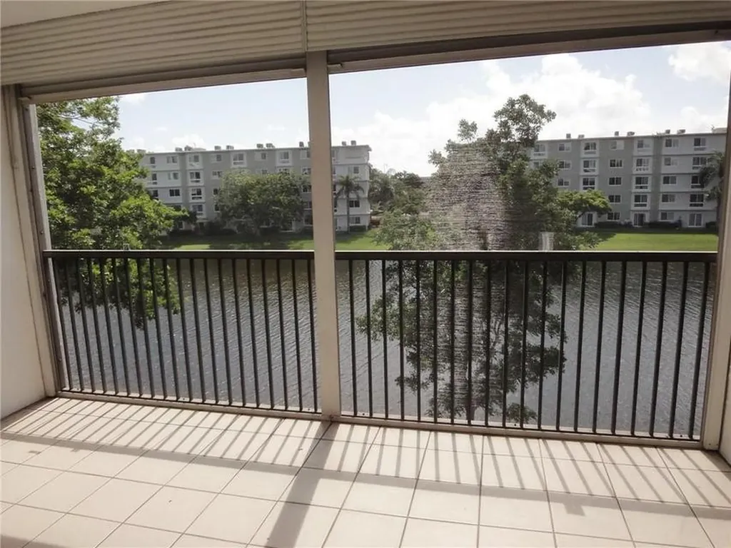 2213 Cypress Island Drive Pompano Beach FL 33069