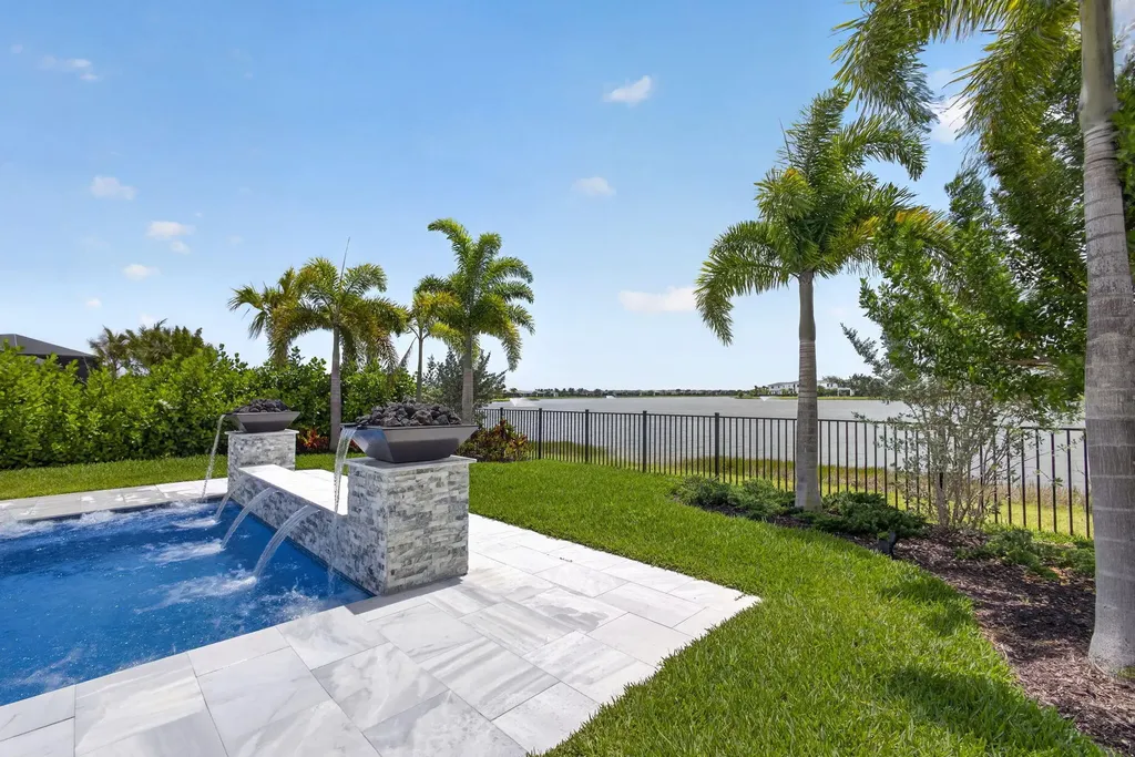 10358 Northbrook Circle Palm Beach Gardens FL 33412