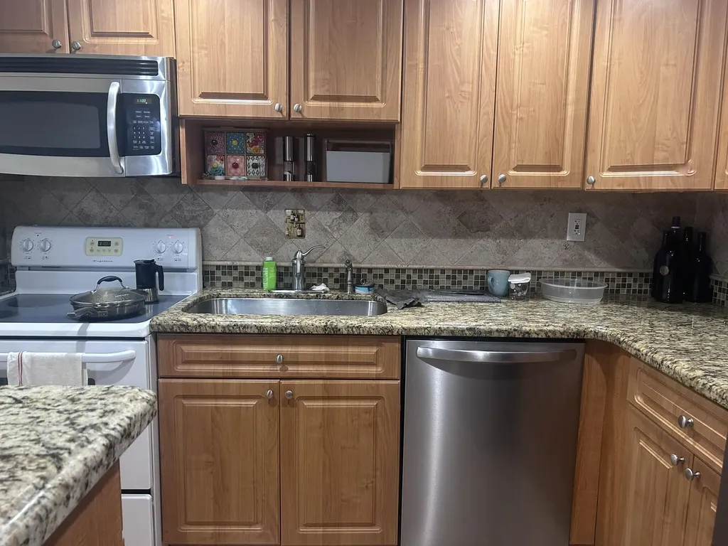 7300 NW 17th Street Plantation FL 33313