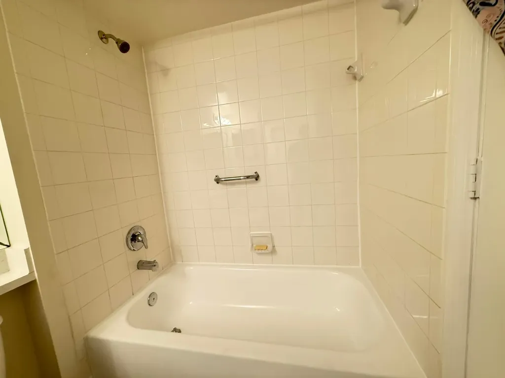 284 Village Boulevard Tequesta FL 33469