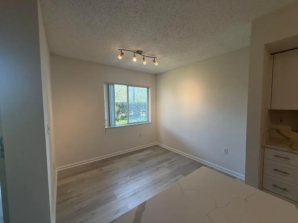 284 Village Boulevard Tequesta FL 33469