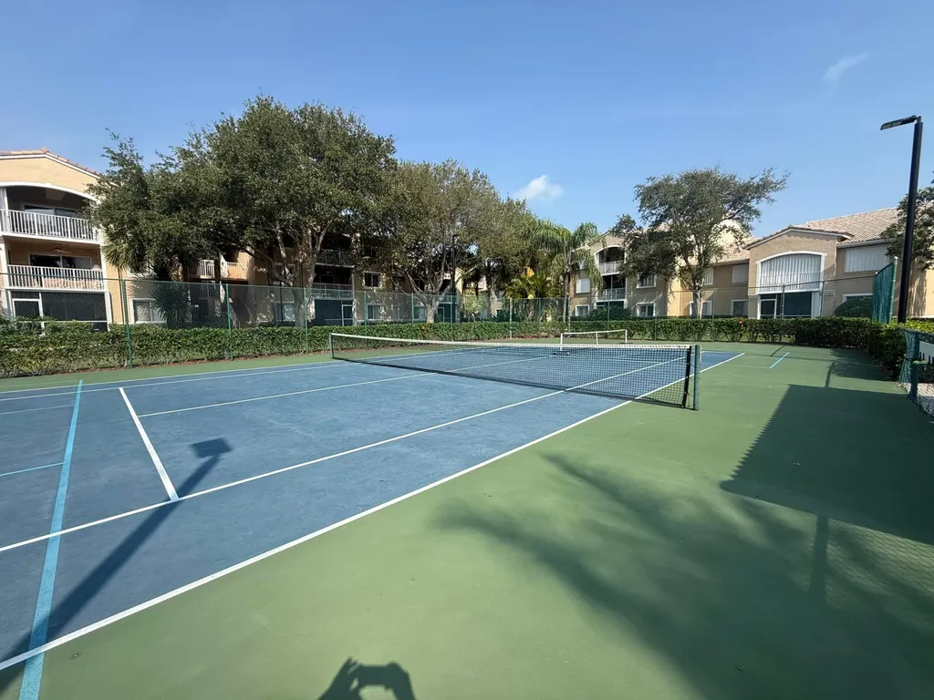 284 Village Boulevard Tequesta FL 33469