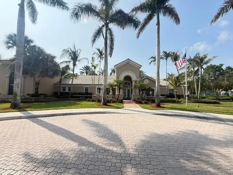 284 Village Boulevard Tequesta FL 33469