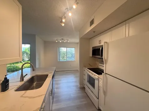 284 Village Boulevard Tequesta FL 33469
