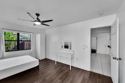 2698 N Nob Hill Road Sunrise FL 33322