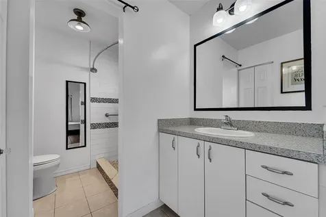 2698 N Nob Hill Road Sunrise FL 33322