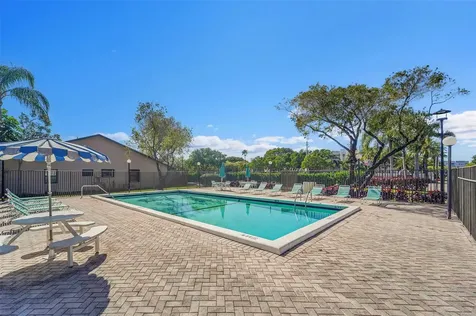 2698 N Nob Hill Road Sunrise FL 33322