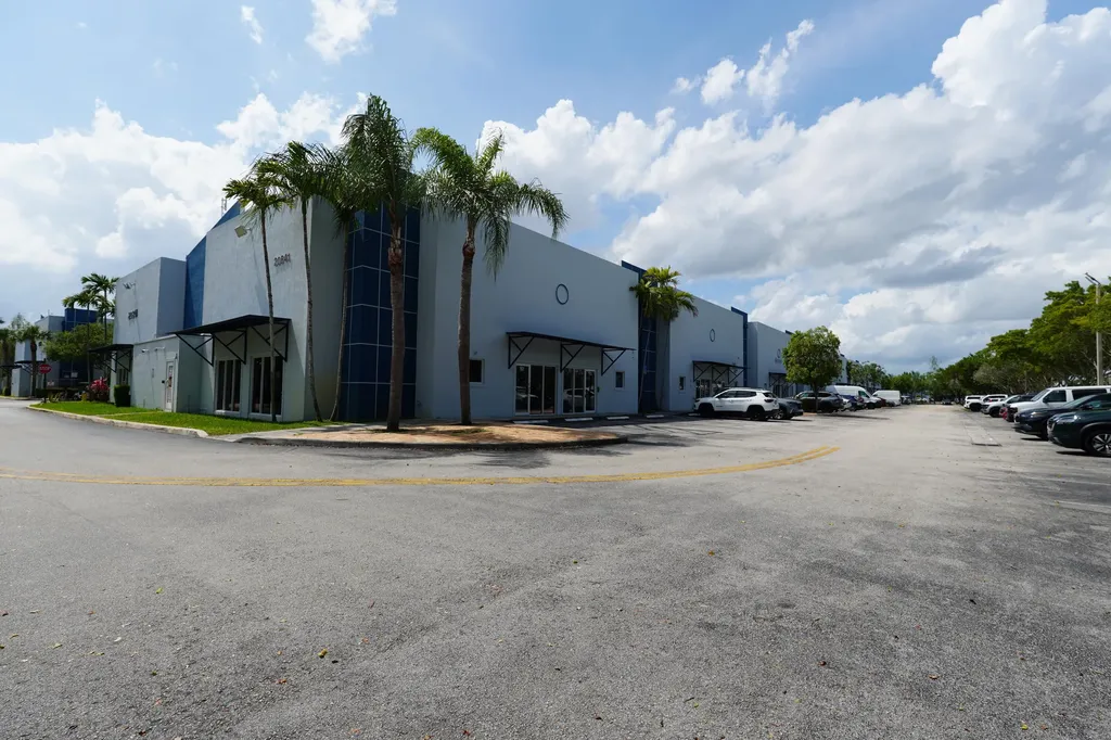 20841 Johnson Street Pembroke Pines FL 33029