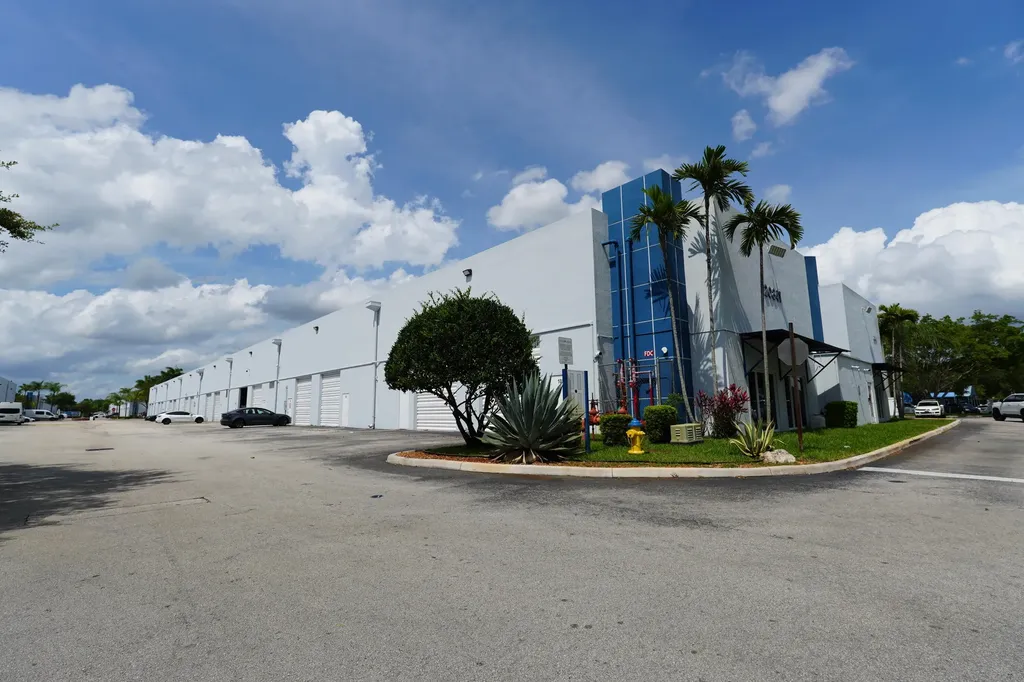 20841 Johnson Street Pembroke Pines FL 33029