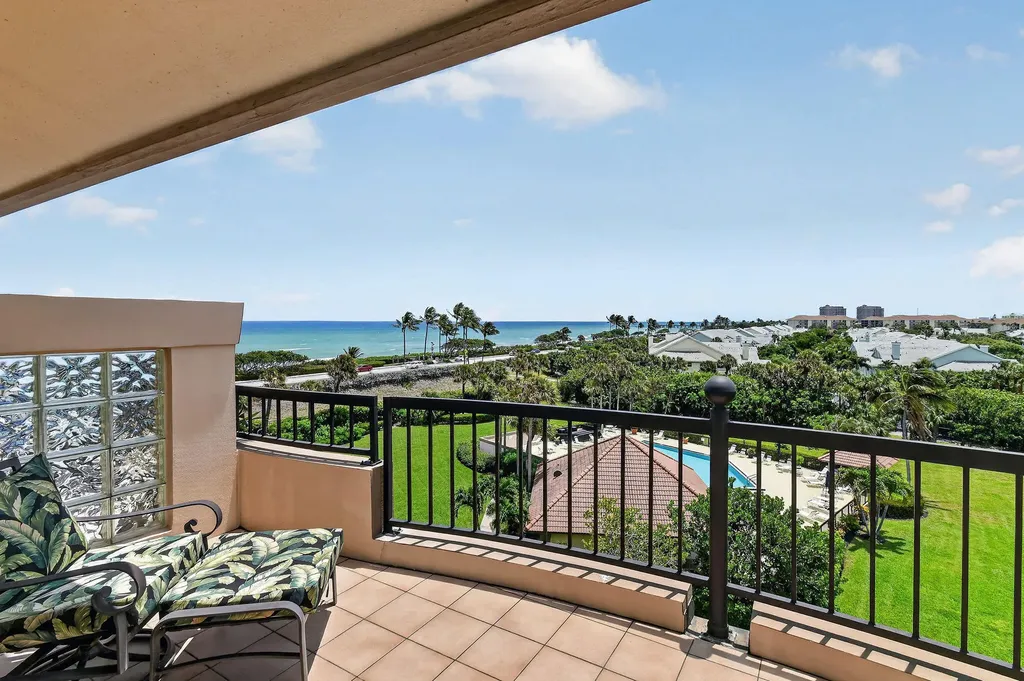 101 Ocean Bluffs Boulevard Jupiter FL 33477