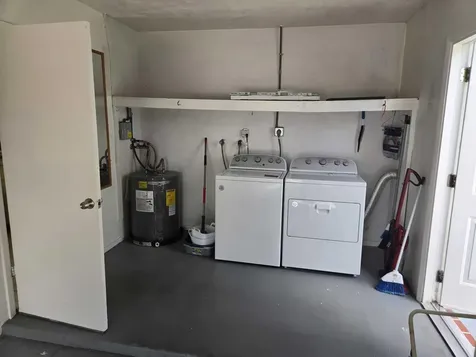 5805 NW 83rd Avenue Tamarac FL 33321