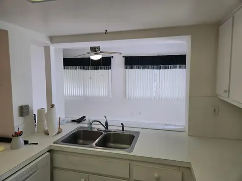 5805 NW 83rd Avenue Tamarac FL 33321
