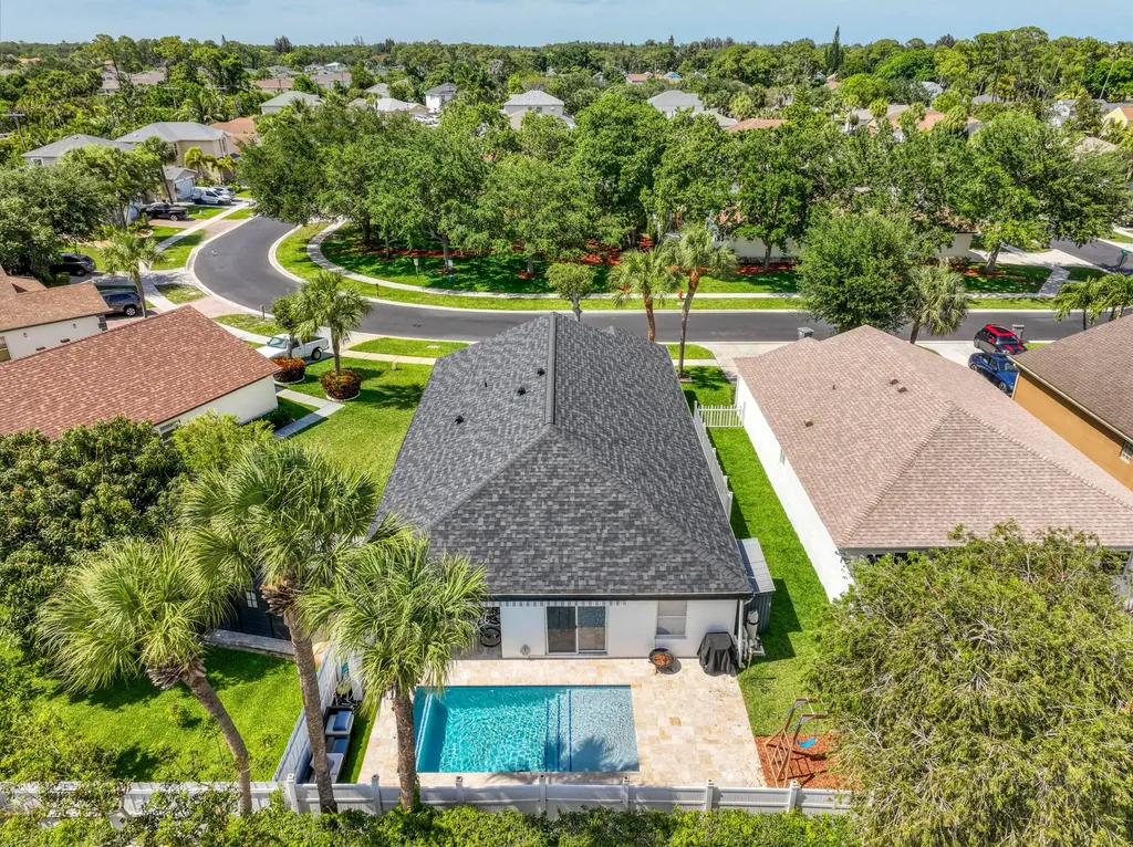 6036 Azalea Circle West Palm Beach FL 33415