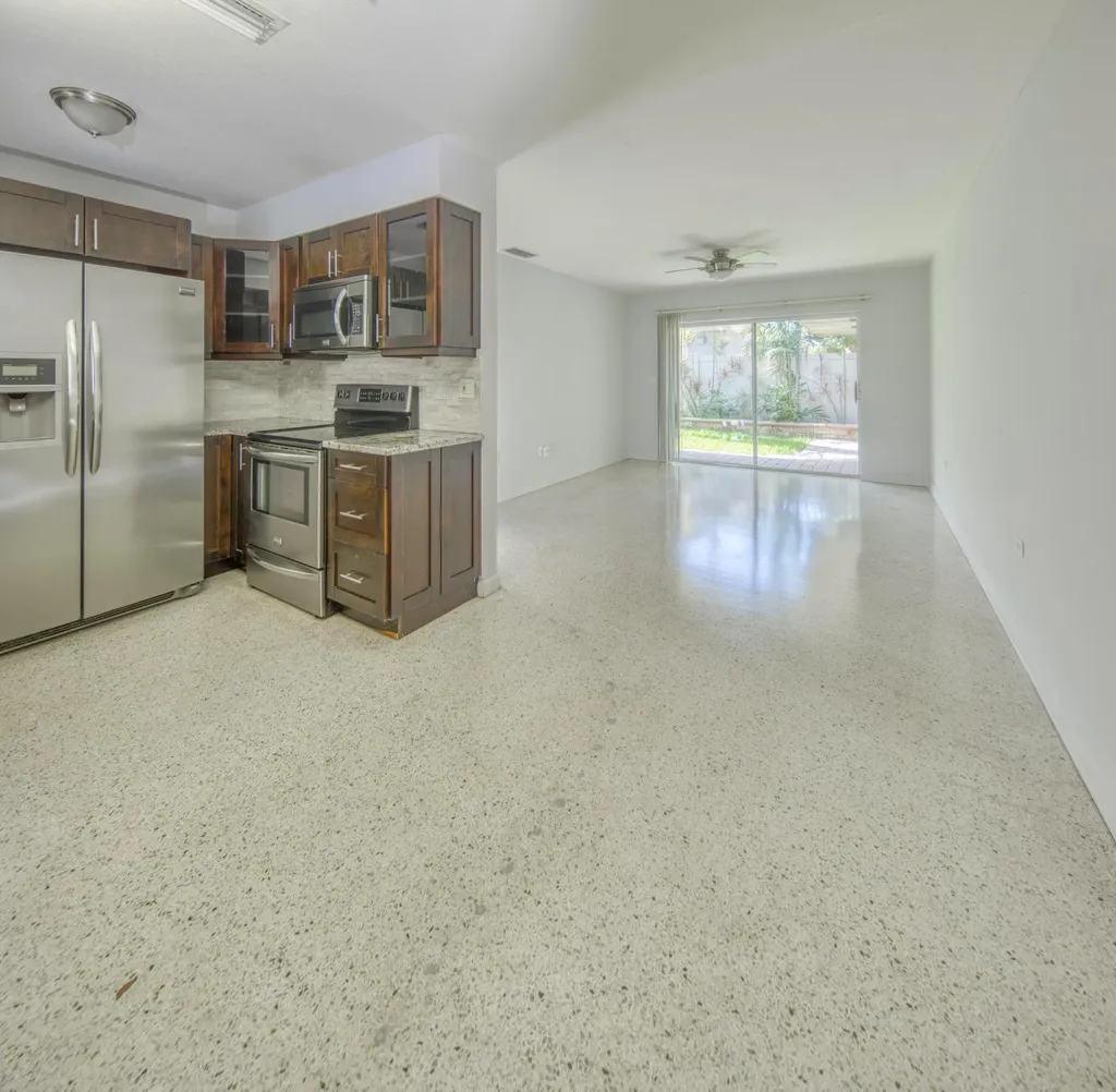 305 S Federal Highway Lake Worth Beach FL 33460