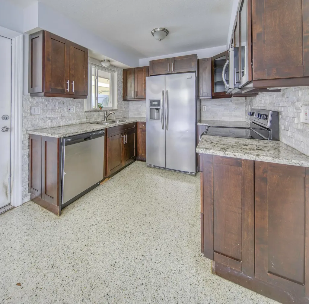 305 S Federal Highway Lake Worth Beach FL 33460