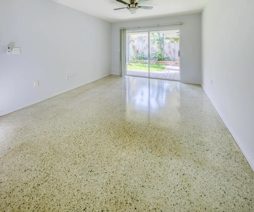 305 S Federal Highway Lake Worth Beach FL 33460
