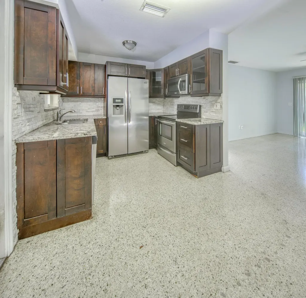 305 S Federal Highway Lake Worth Beach FL 33460