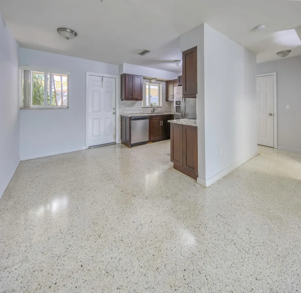 305 S Federal Highway Lake Worth Beach FL 33460