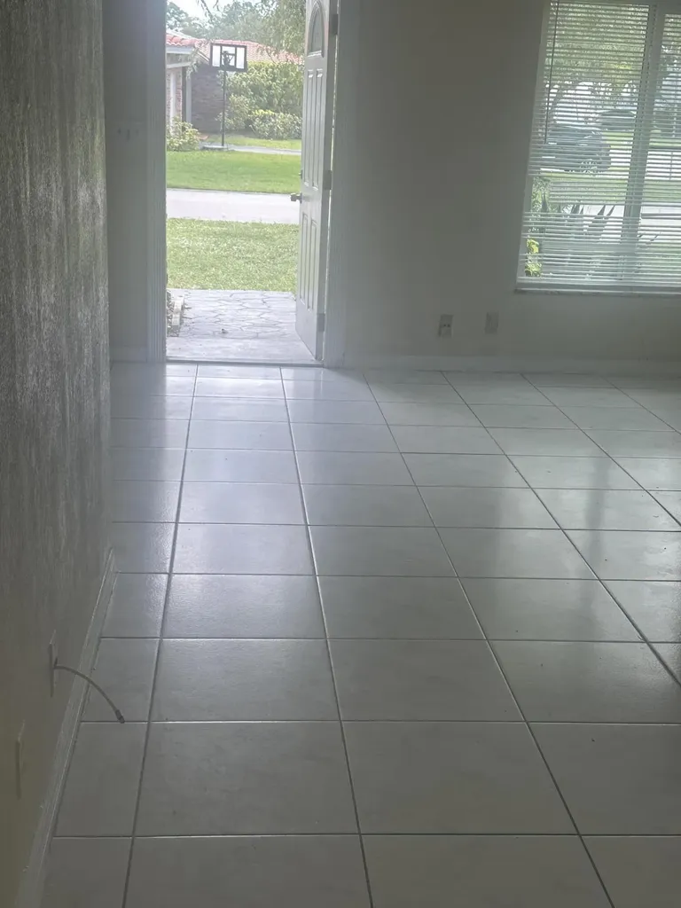 8243 NW 39th Street Coral Springs FL 33065