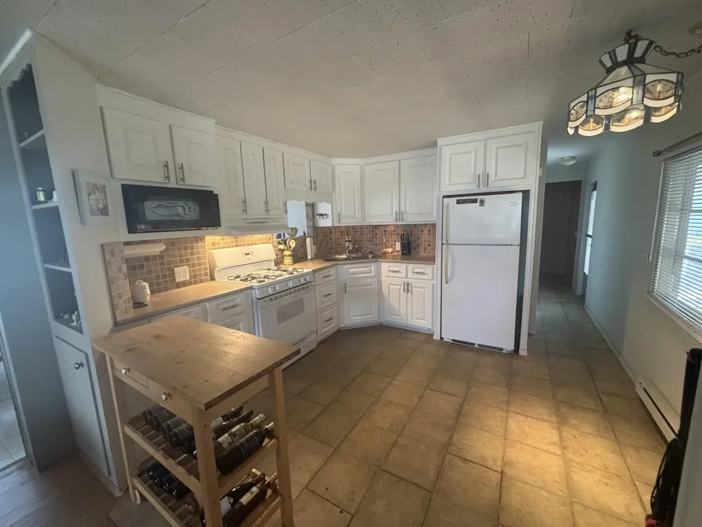 586 NE 47th Street Deerfield Beach FL 33064
