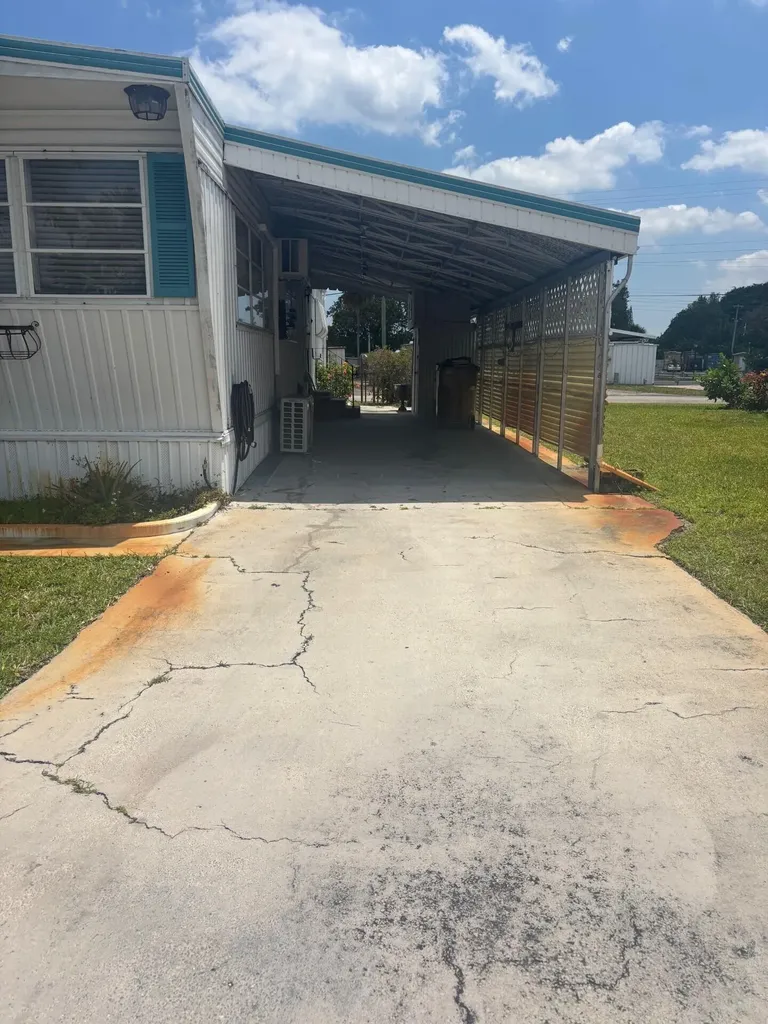 586 NE 47th Street Deerfield Beach FL 33064
