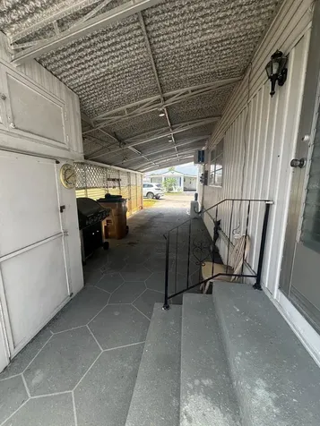 586 NE 47th Street Deerfield Beach FL 33064