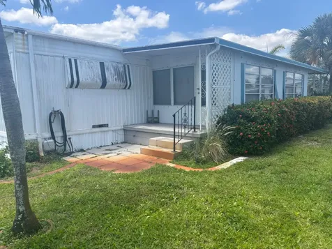 586 NE 47th Street Deerfield Beach FL 33064