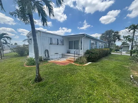 586 NE 47th Street Deerfield Beach FL 33064