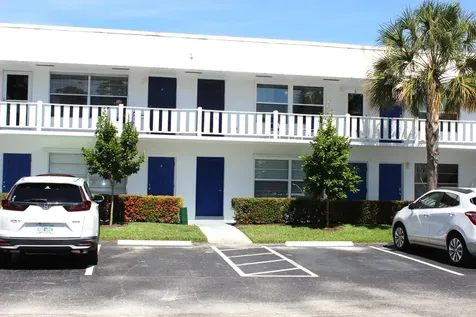 2929 SE Ocean Boulevard Stuart FL 34996