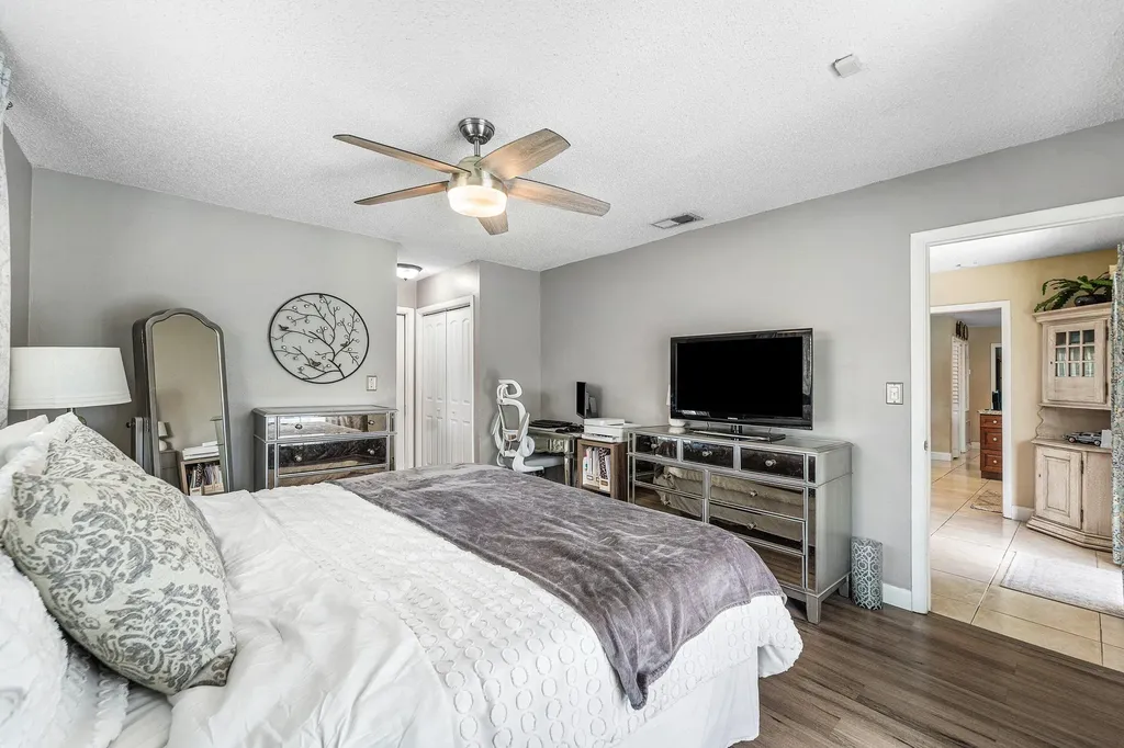 3760 NW 112th Terrace Coral Springs FL 33065