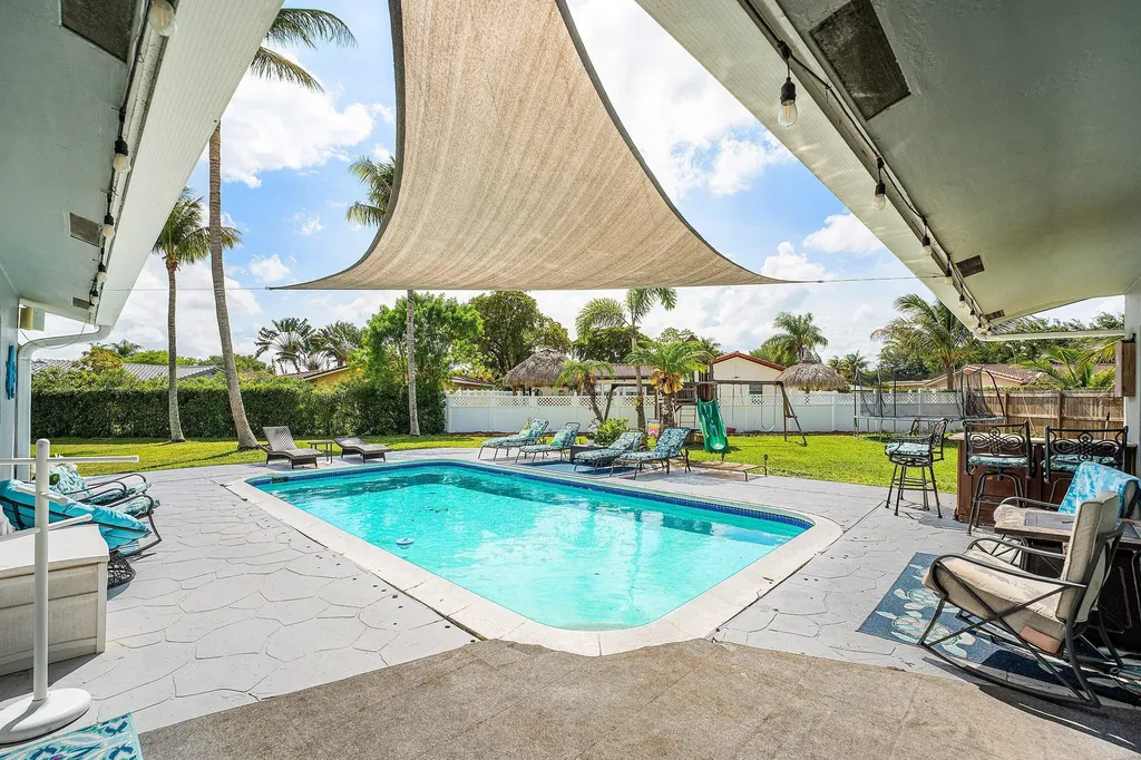 3760 NW 112th Terrace Coral Springs FL 33065