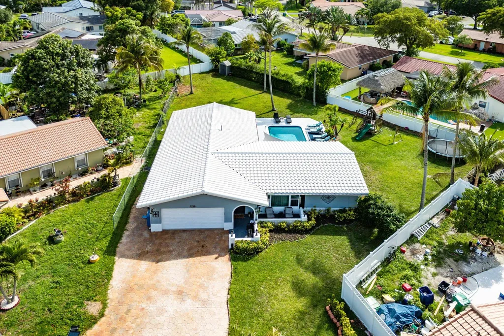3760 NW 112th Terrace Coral Springs FL 33065
