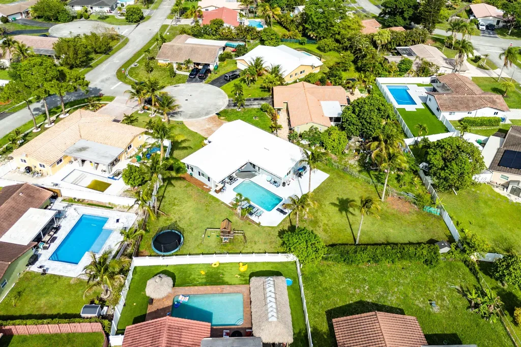 3760 NW 112th Terrace Coral Springs FL 33065