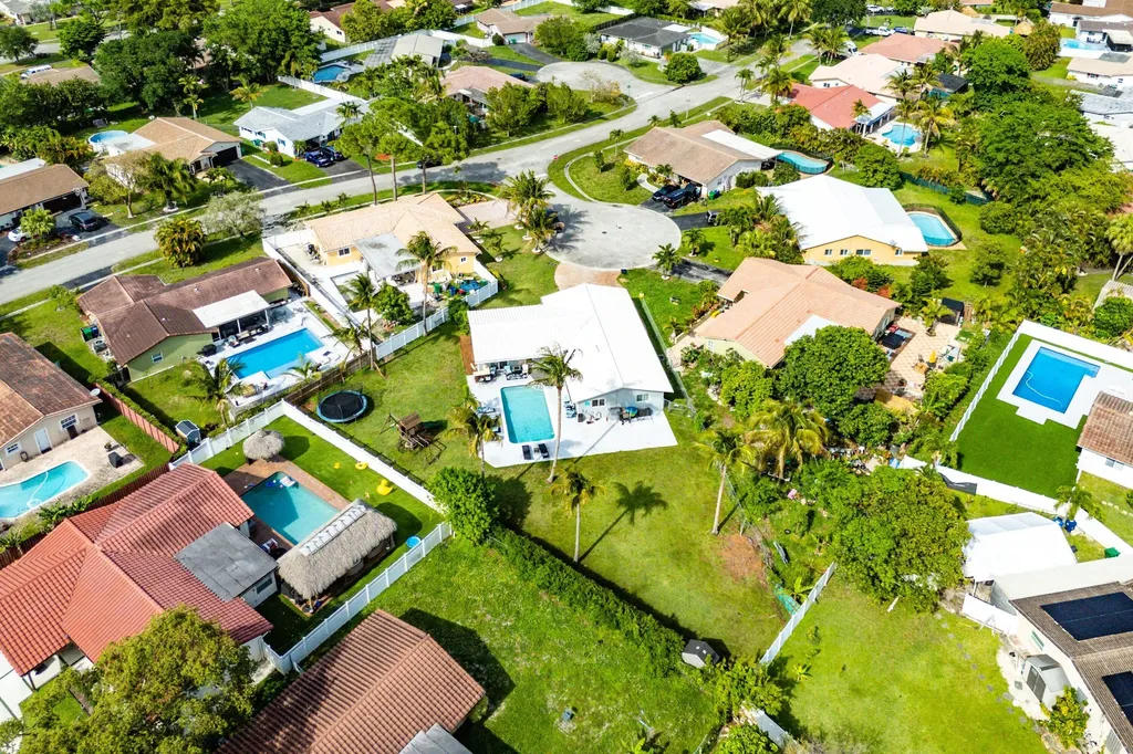 3760 NW 112th Terrace Coral Springs FL 33065