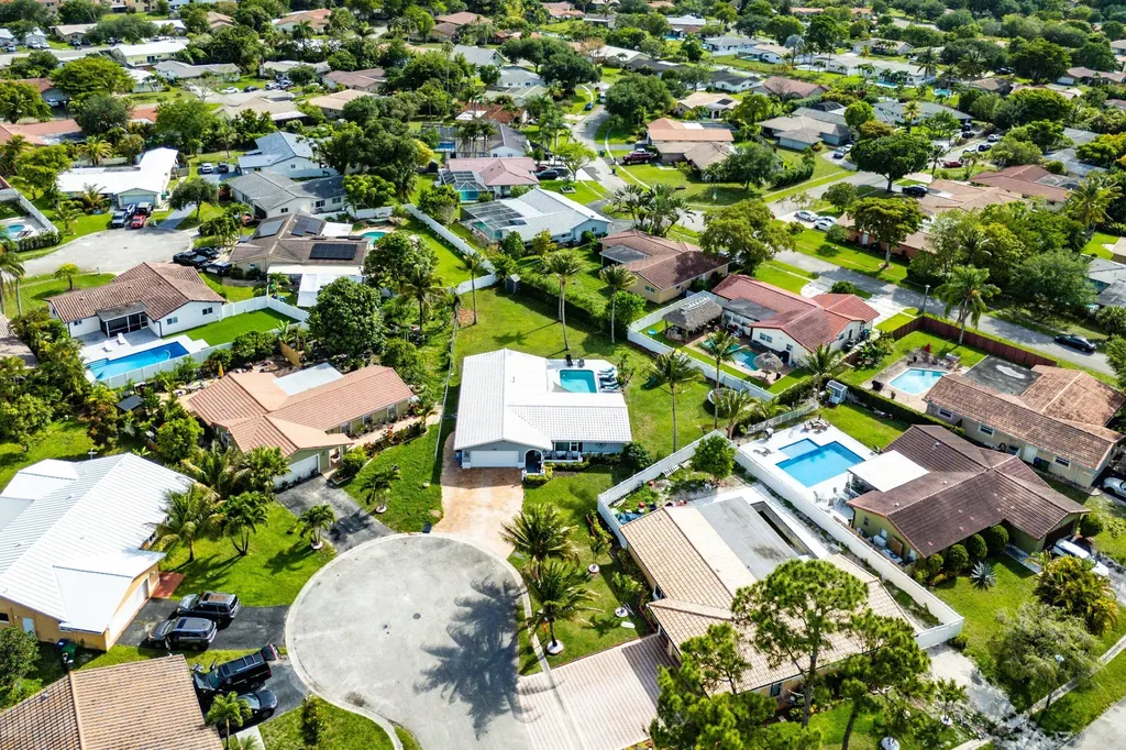 3760 NW 112th Terrace Coral Springs FL 33065