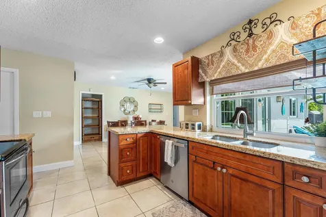 3760 NW 112th Terrace Coral Springs FL 33065