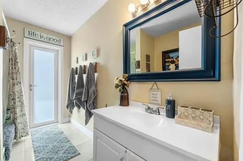 3760 NW 112th Terrace Coral Springs FL 33065