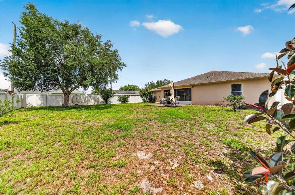 982 SW Kappa Avenue Port St Lucie FL 34953